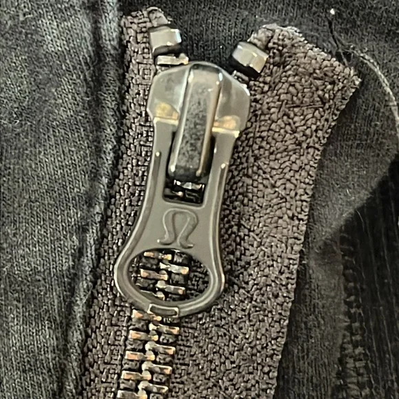 Lululemon Method Asymmetrical Black Wrap Jacket - Picture 11 of 11